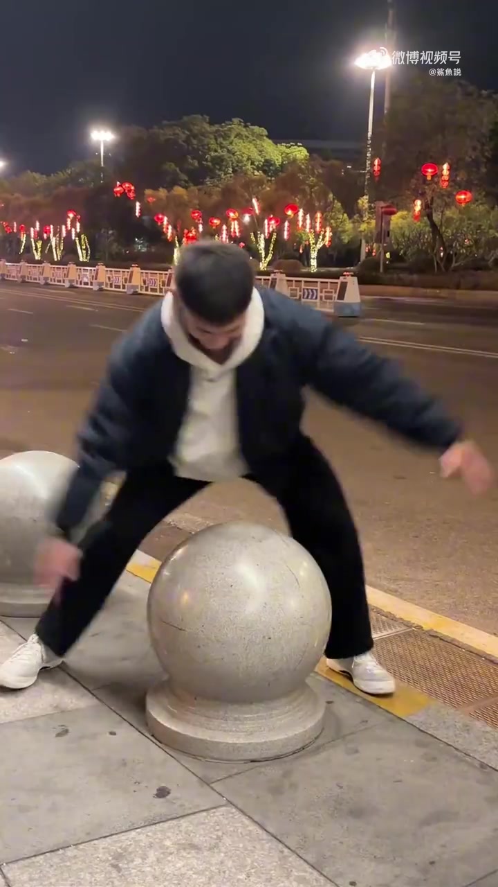 [视频]被你玩明白了！原来没有篮球也可以运球训练