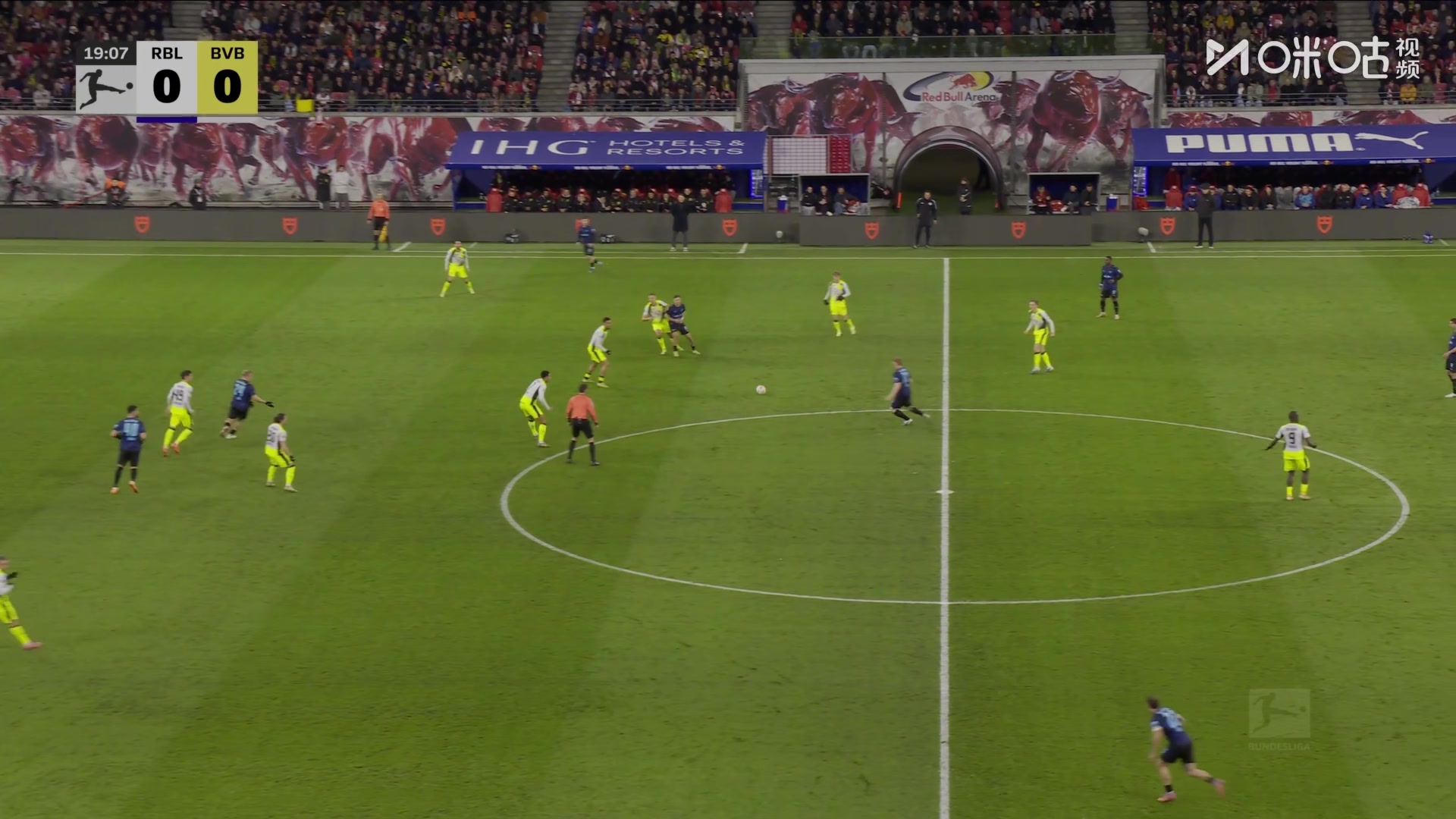 迪奥曼德连续晃动送横传，鲍姆加特纳门前轻松吃饼