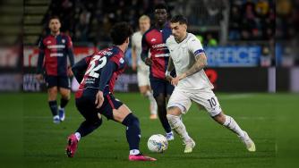 意甲-米纳染红 十人卡利亚里0-0闷平拉齐奥