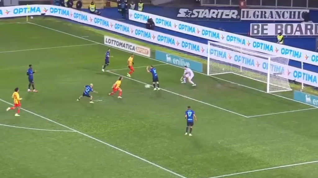 [推荐视频]网友打趣：这波进攻真的给蓝黑太子爷“燃尽了”