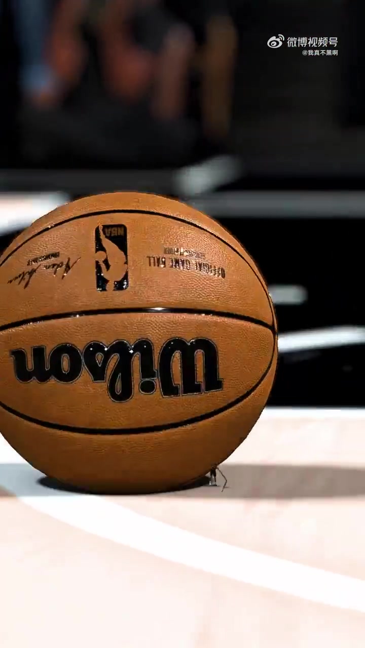 文班亚蚂？在2K里把文班亚马身材调到最小，是什么场面？