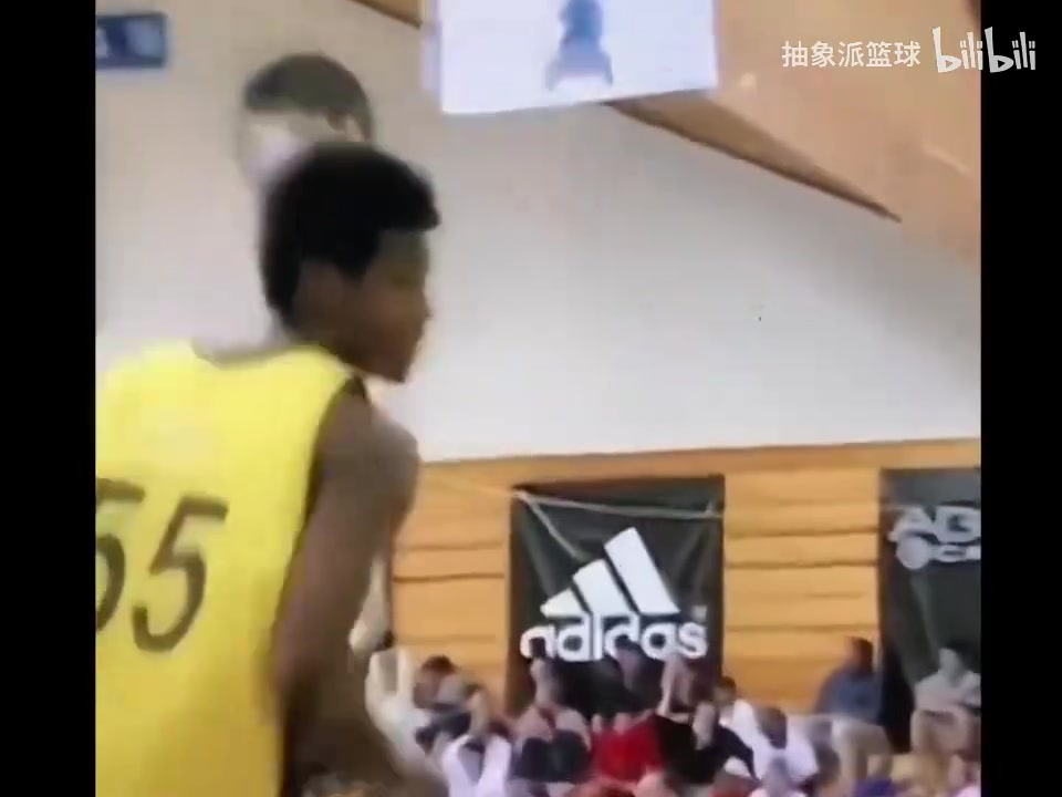 【湖人】天选之子并非浪得虚名！01年阿迪达斯训练营的詹姆斯！