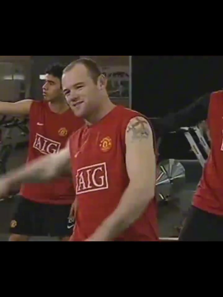 [你怎么看？]标准的胜利结算！曼联球员跳舞合集！大家都爱的环节~