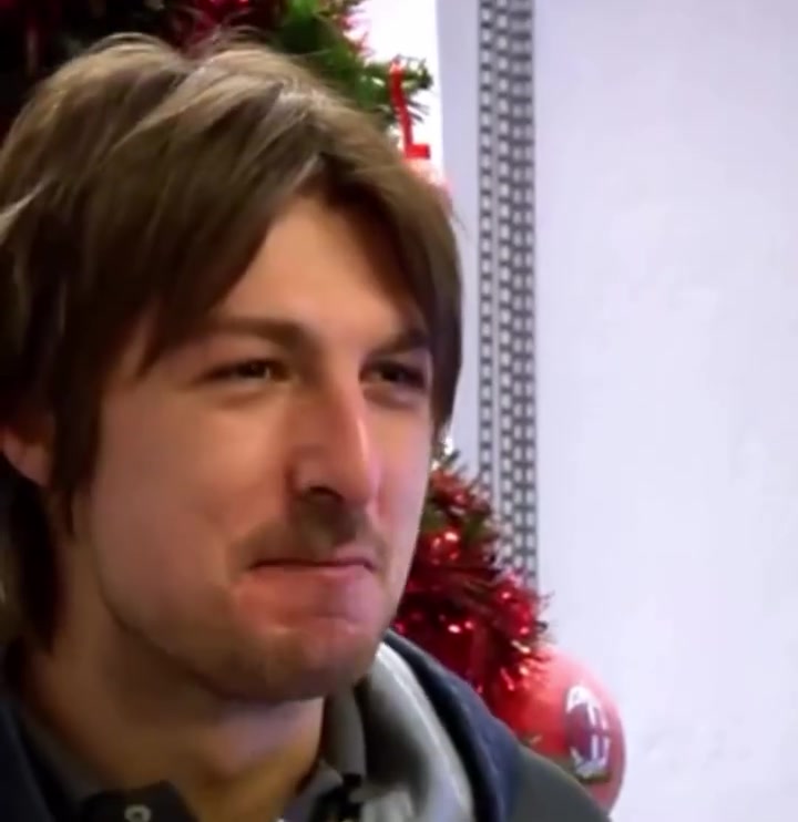 [今日视频]圣诞限定小品？12/13赛季AC米兰的冬日活动！