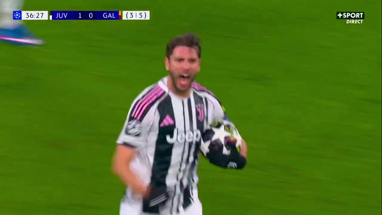 图拉姆造点洛卡特利点球命中！尤文总比分3-5加拉塔萨雷！