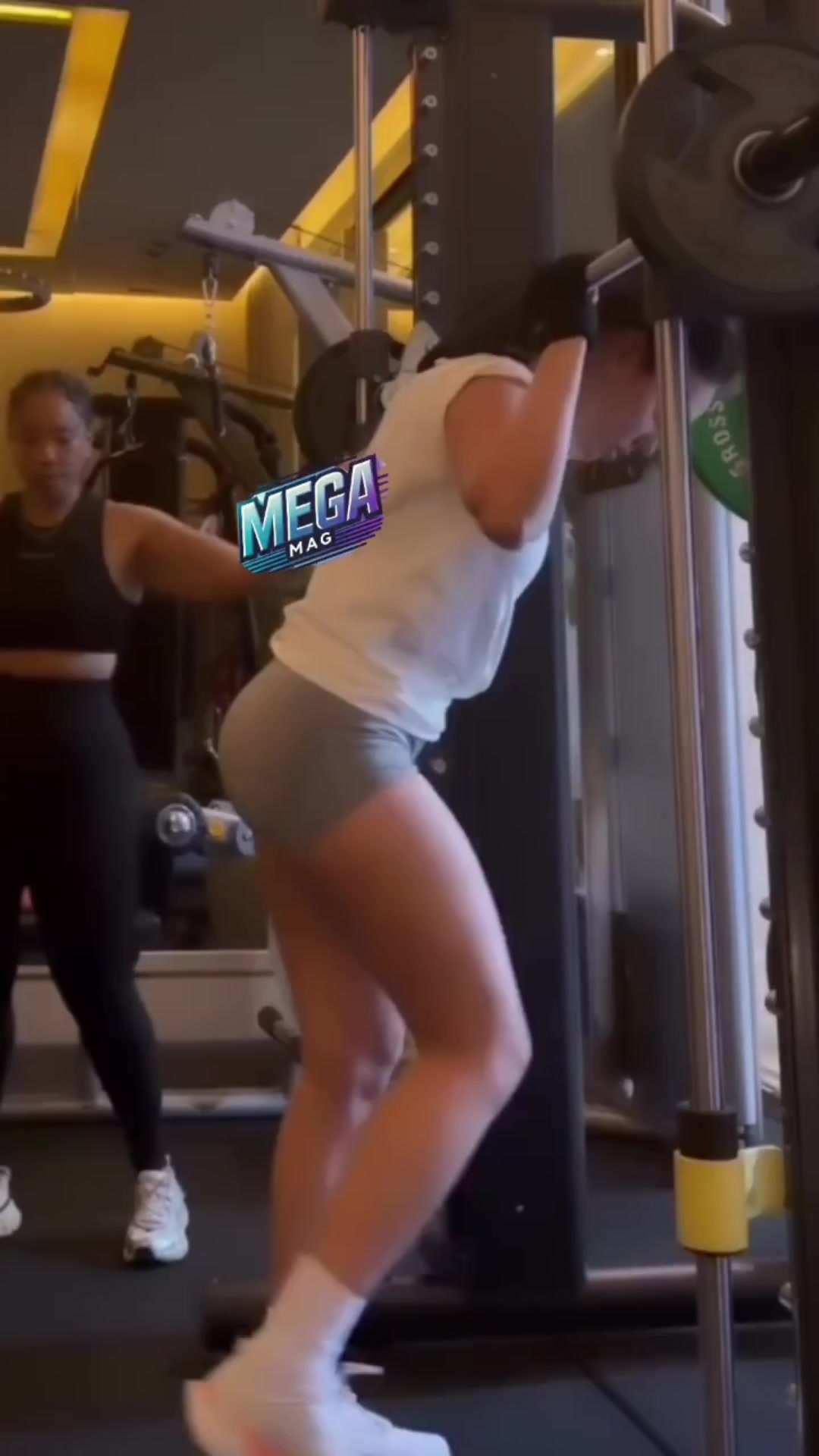 【推荐视频】女吧友可学？乔治娜分享了她丰臀的健身心得