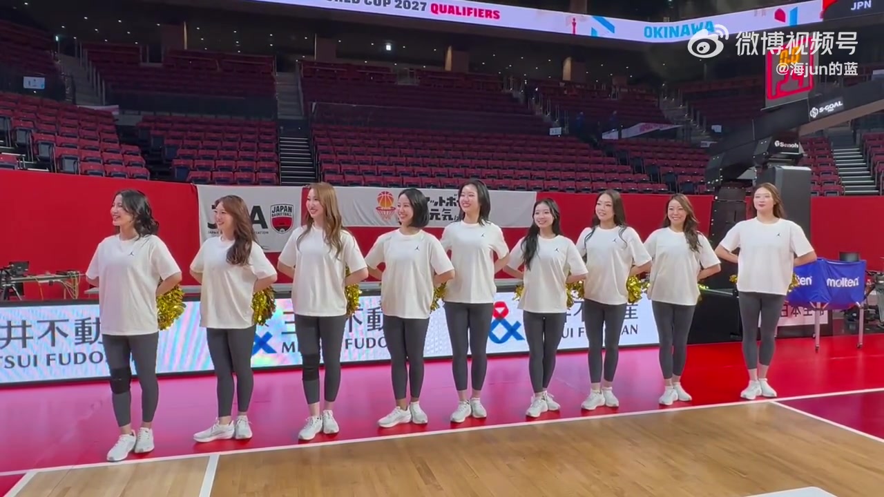[体育头条]有几位颜值亮眼！中国男篮VS日本男篮，这个啦啦队