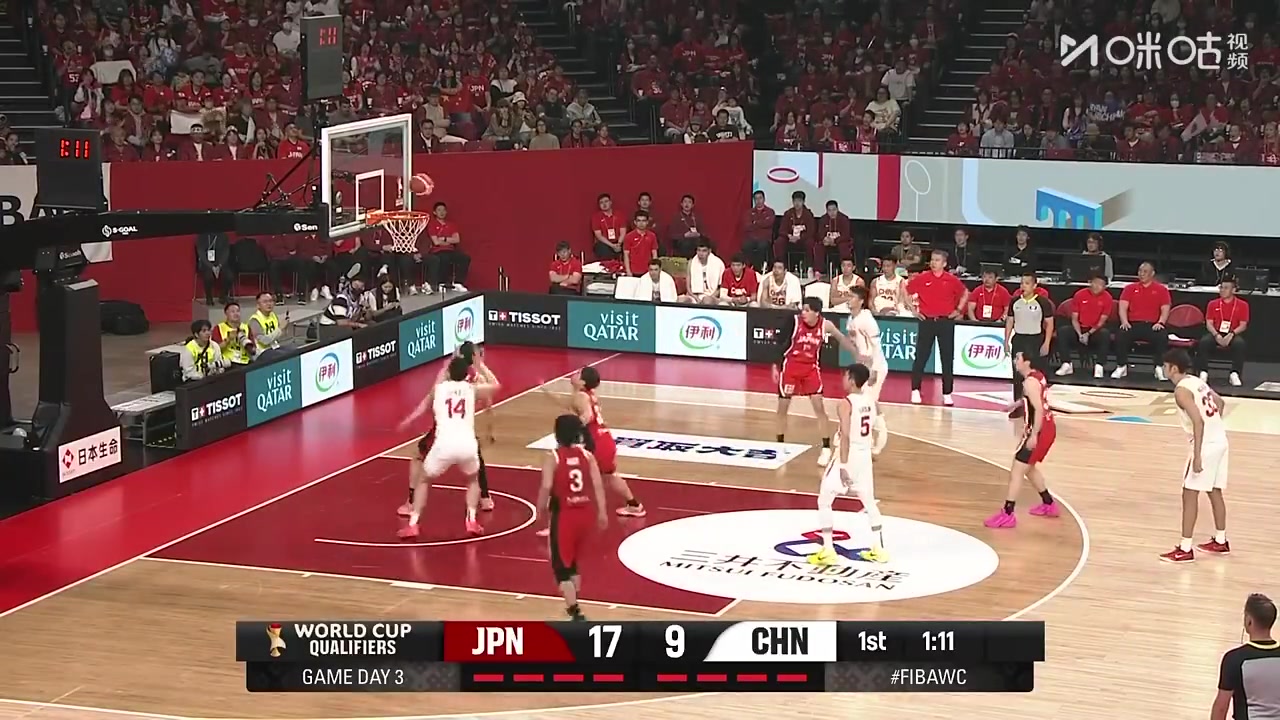 [视频/集锦]屡投不进！杨鸣：今天中国队投篮手上都太硬了！