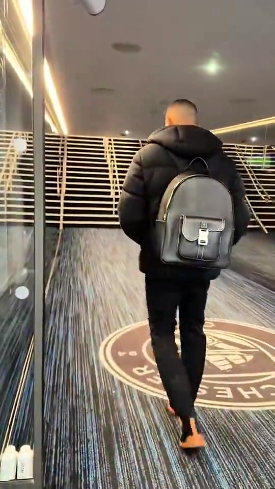 去年欧冠官推怒赞：皇马众将对曼城充满尊重