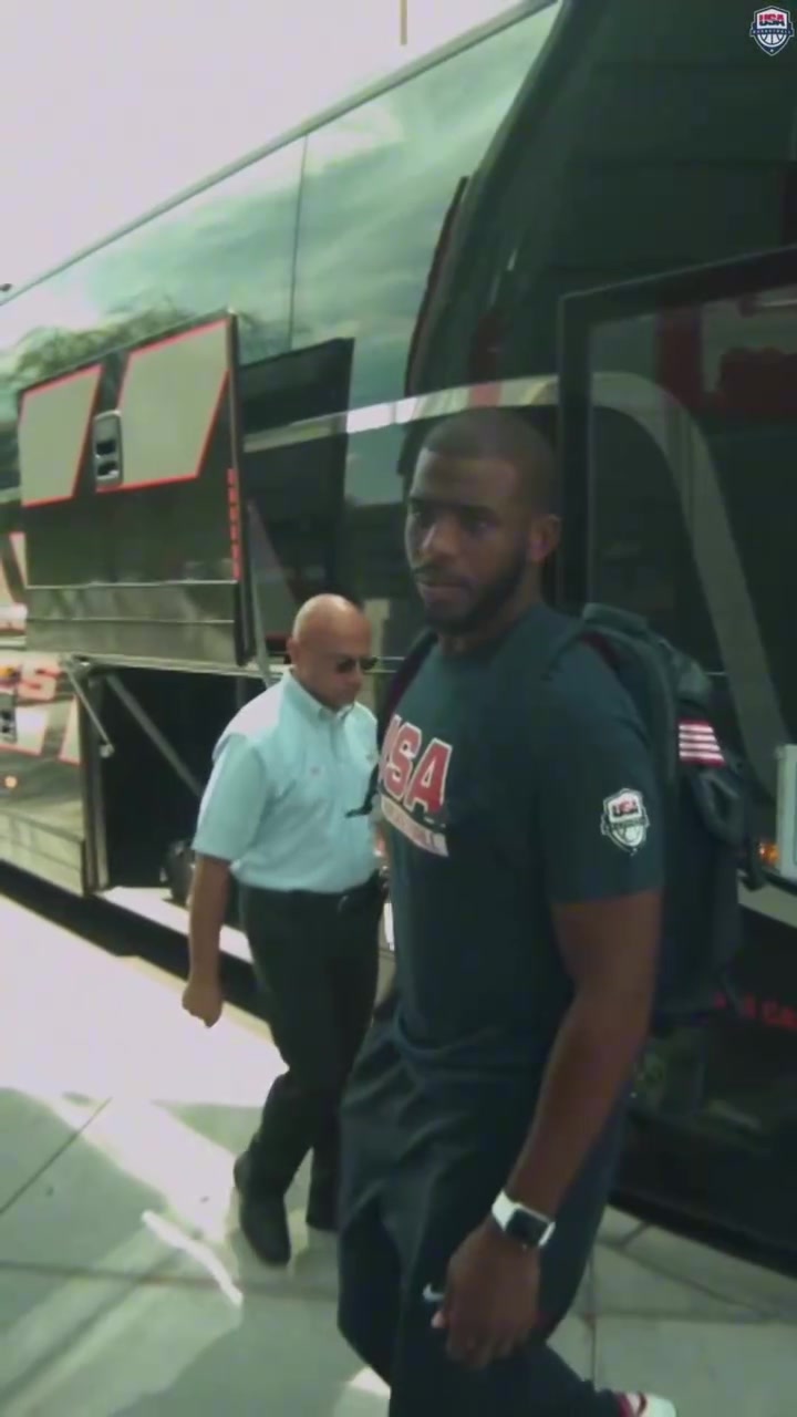 [体育视频]年轻的时候真帅啊！保罗回忆自己的国家队生涯！