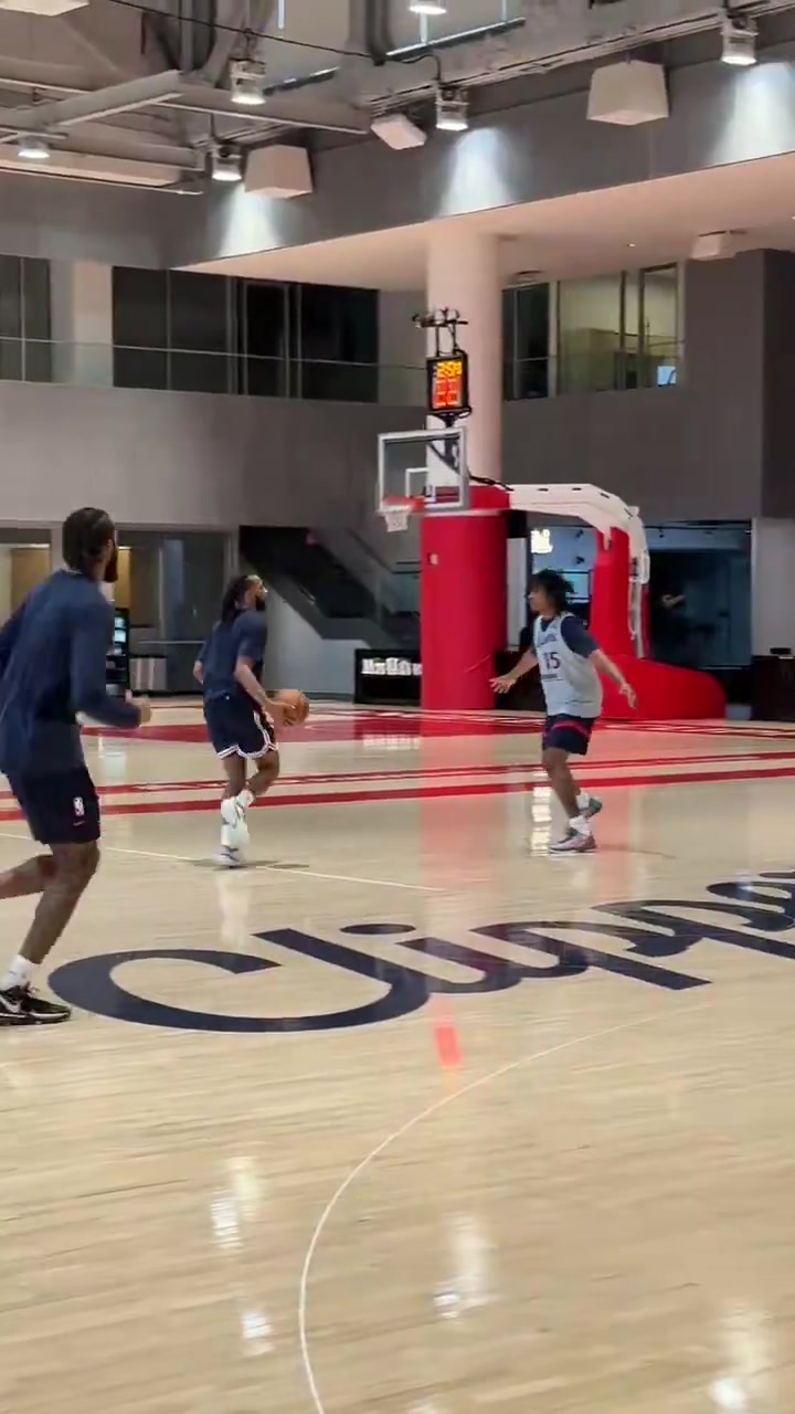 [值得一看]加兰已经开始进行5v5的训练了！最快能在3号对阵