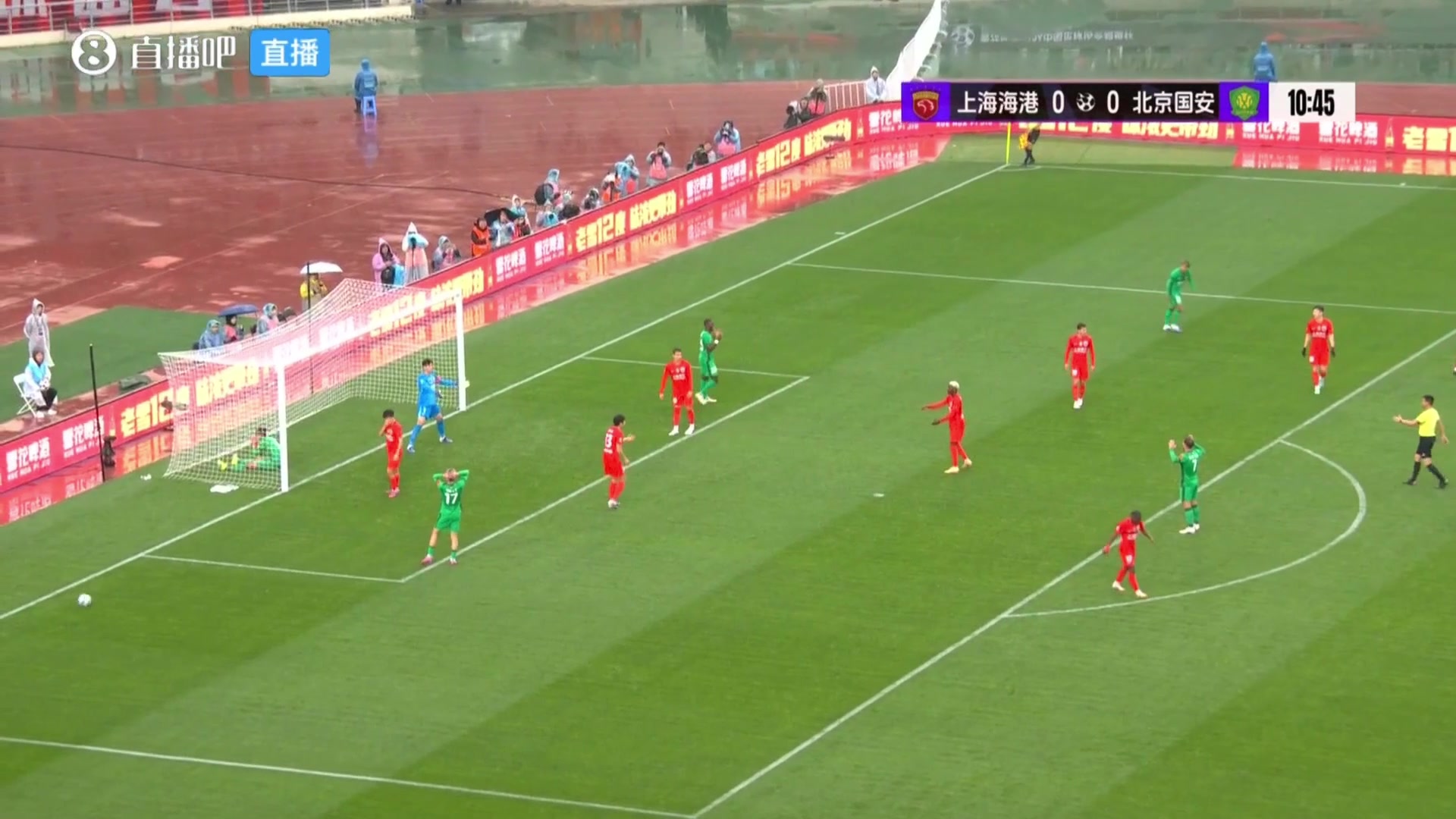 [精彩剪辑]可惜！法比奥&张玉宁都没碰到，皮球滑门而过