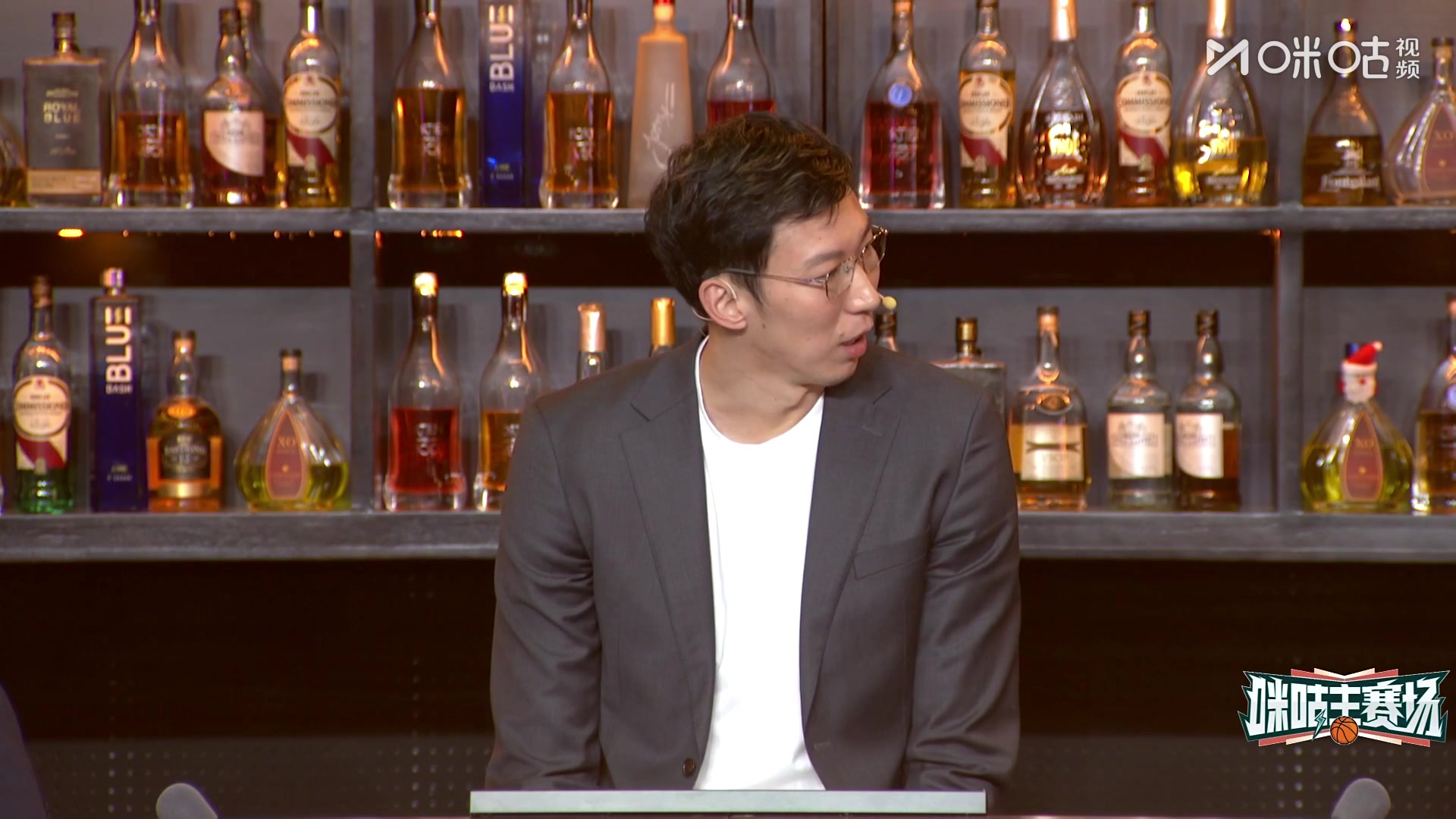 【体育头条】周琦点评中国男篮逆转：限制对手两后卫不够到位，但