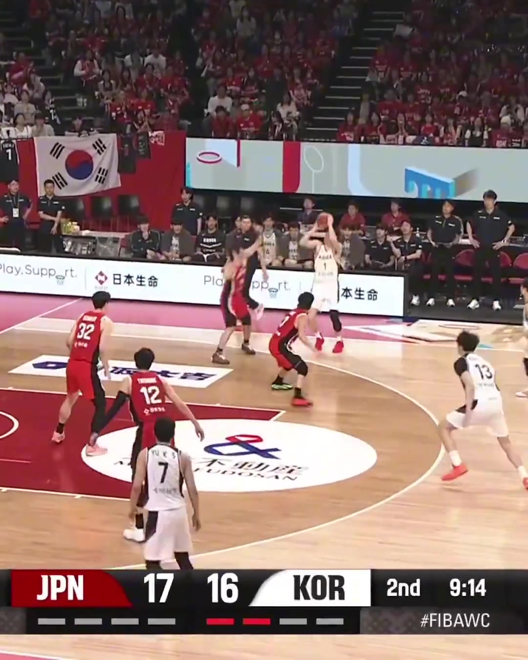 [今日视频]这哥们是真准！李贤重vs日本男篮射下28+11 亚洲顶级水平