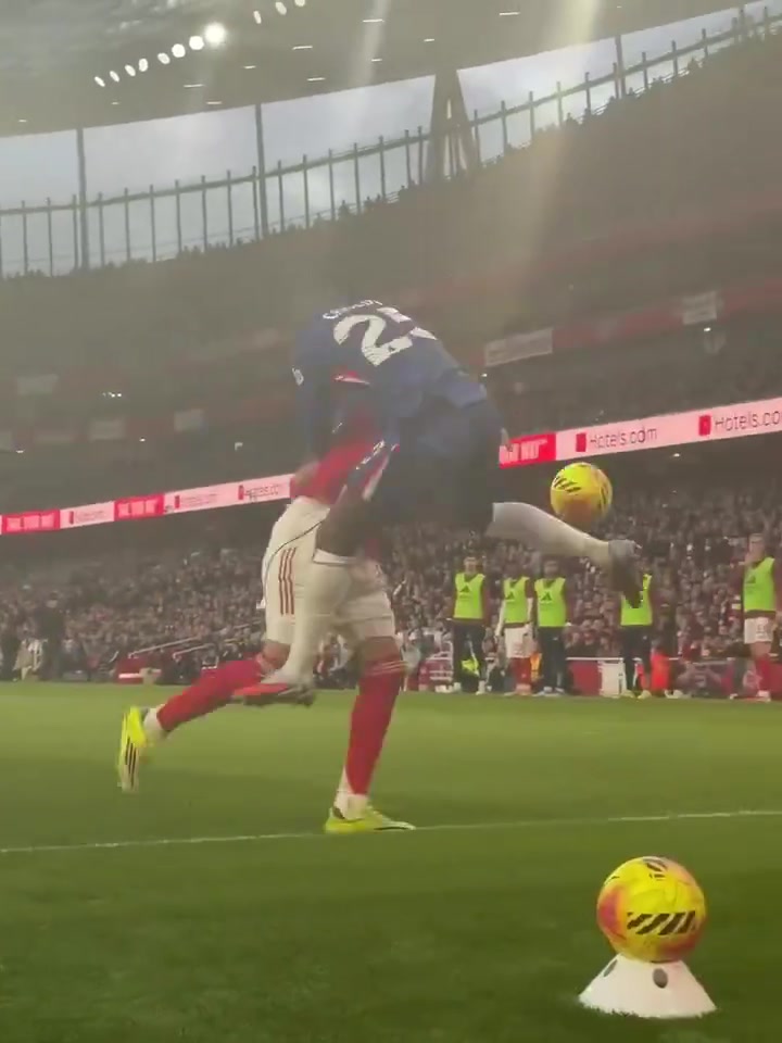 现场实拍：凯塞多对老乡上演WWE摔跤动作