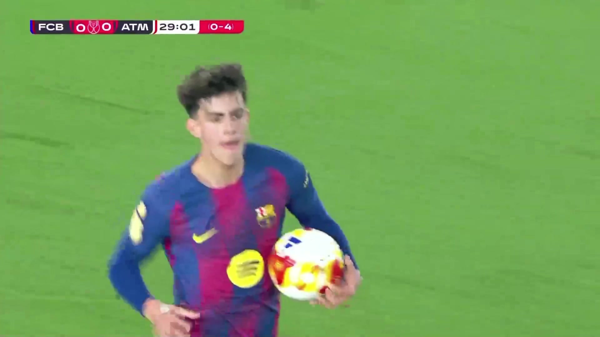 反击的号角!亚马尔左路一过二送传中,贝尔纳尔包抄破门