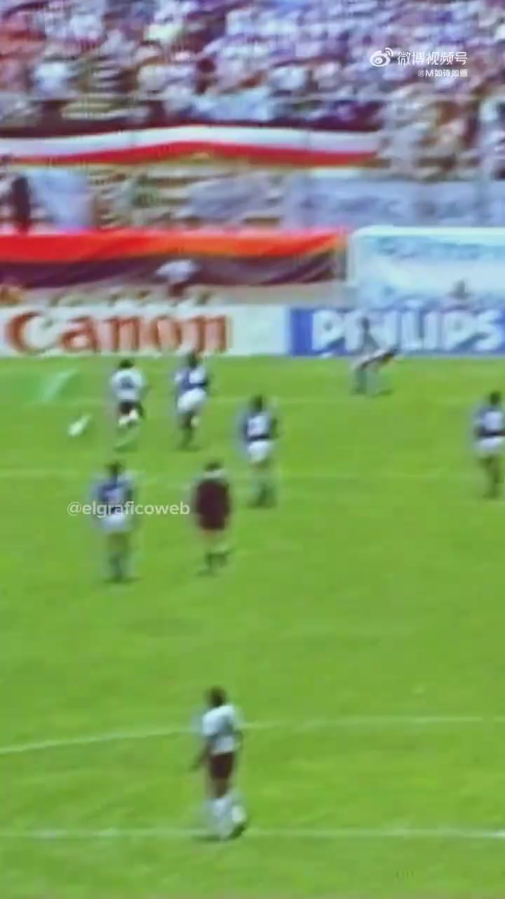 [今日视频]罚站！马拉多纳让守门员呆若木鸡的进球！