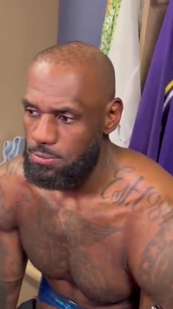 【你怎么看？】老詹谈被约基奇犯规：裁判说动作很轻微构不成犯规