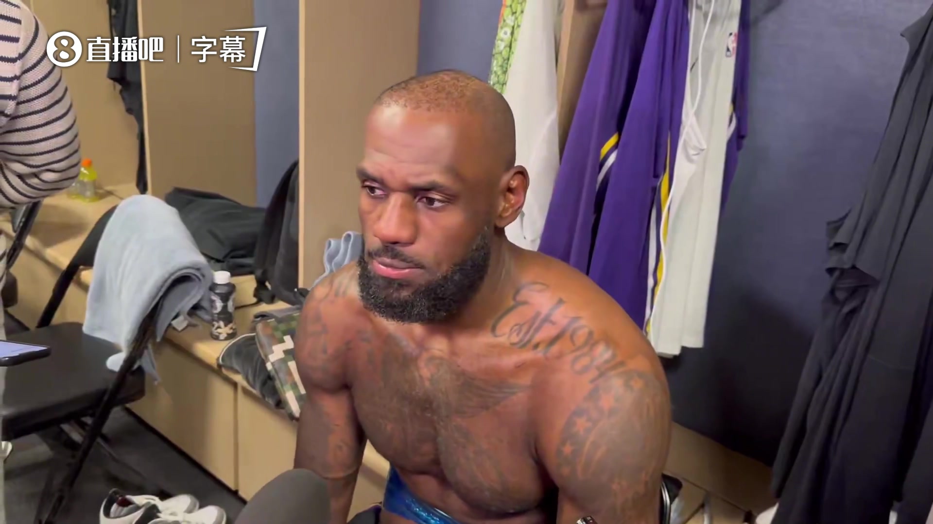 [湖人]詹姆斯：那些裁判天天说TM“轻微接触”，这个词我早就已经听烦了