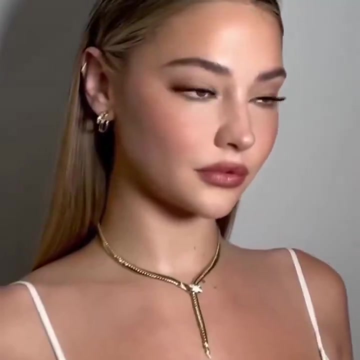 [精华剪辑]吧友们打几分与东契奇传出绯闻的美国女演员克莱因~