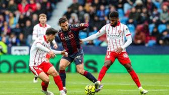 西甲-奥拉萨加斯蒂染红霍埃尔·罗卡绝平 十人莱万特1-1赫罗纳