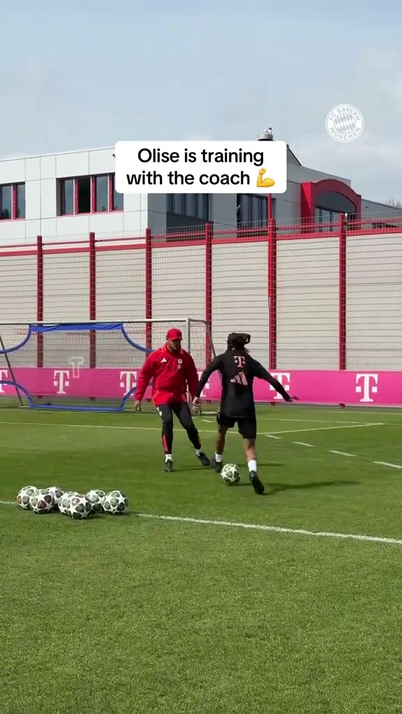 [你怎么看？]顶级中卫陪练！拜仁训练小瞬间：奥利塞过掉孔帕尼破门！