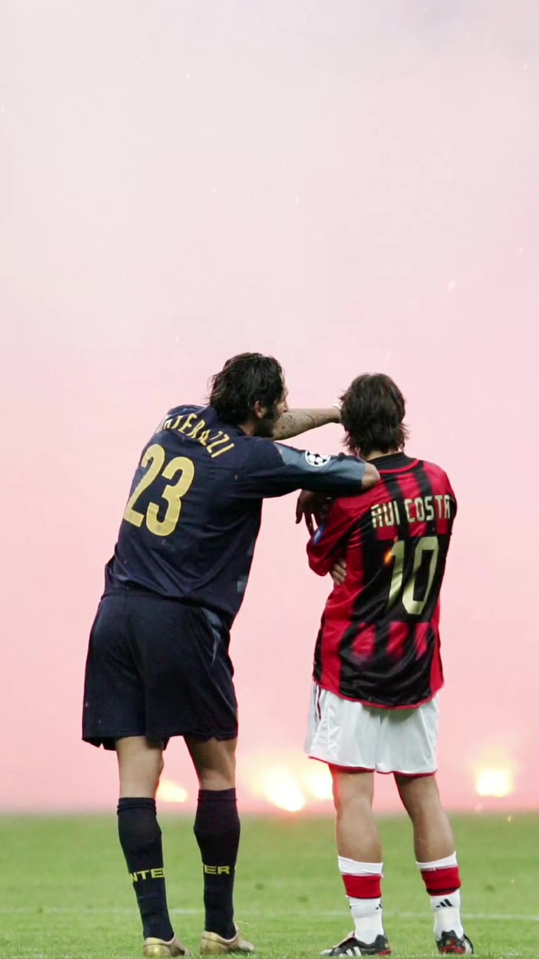 【值得一看】经典瞬间！AC米兰官方视频：米兰德比残酷而又浪漫