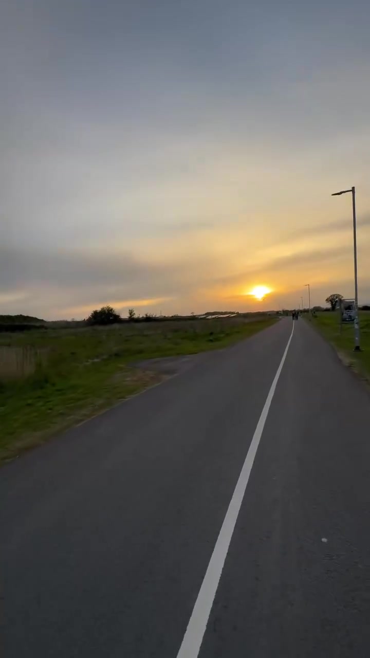  [视频/集锦]人字拖！一起跟随滑板上的库尼亚欣赏景色！