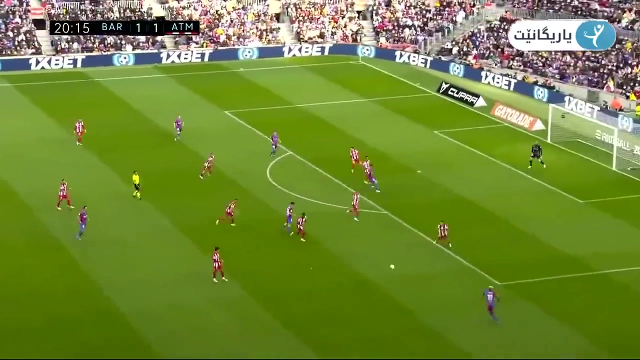 [球迷看点]拉玛西亚的变异种！名场面：巴萨特劳雷边路强突送出