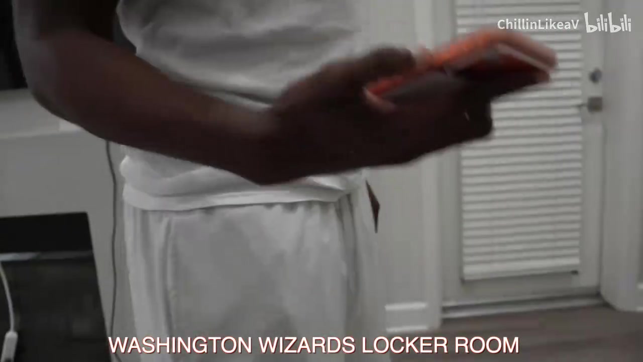 【球场速看】网红⚾恶搞：热巴打破科比81分记录后，詹姆斯和塔