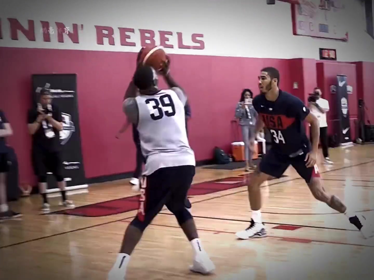 [今日精选剪辑]偶像是科比！阿德巴约此前比赛：我进NBA的话