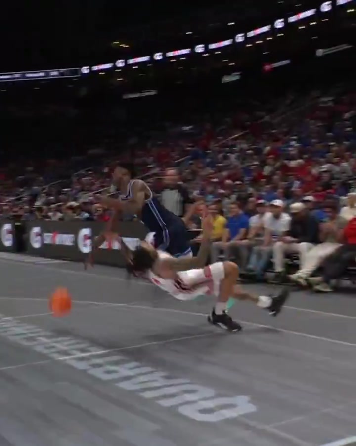 [精彩赛事短片]状元级天赋迪班萨晃倒⚾对手切入炸扣！直接吓退