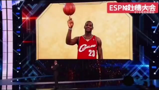  [詹姆斯]名场面：主持人贴脸开大各种吐槽，当时杜兰特脸都绿了！