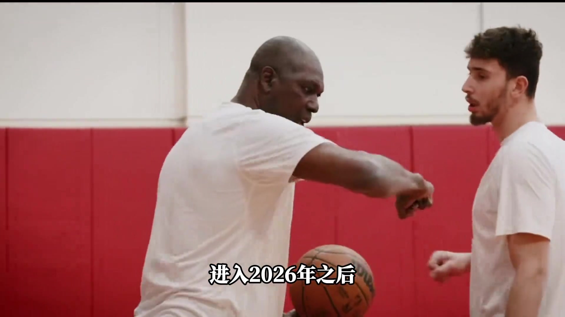 【体育视频】成火蜜众怒！攻不进传不准跑不动！申京是火箭最大卧底？