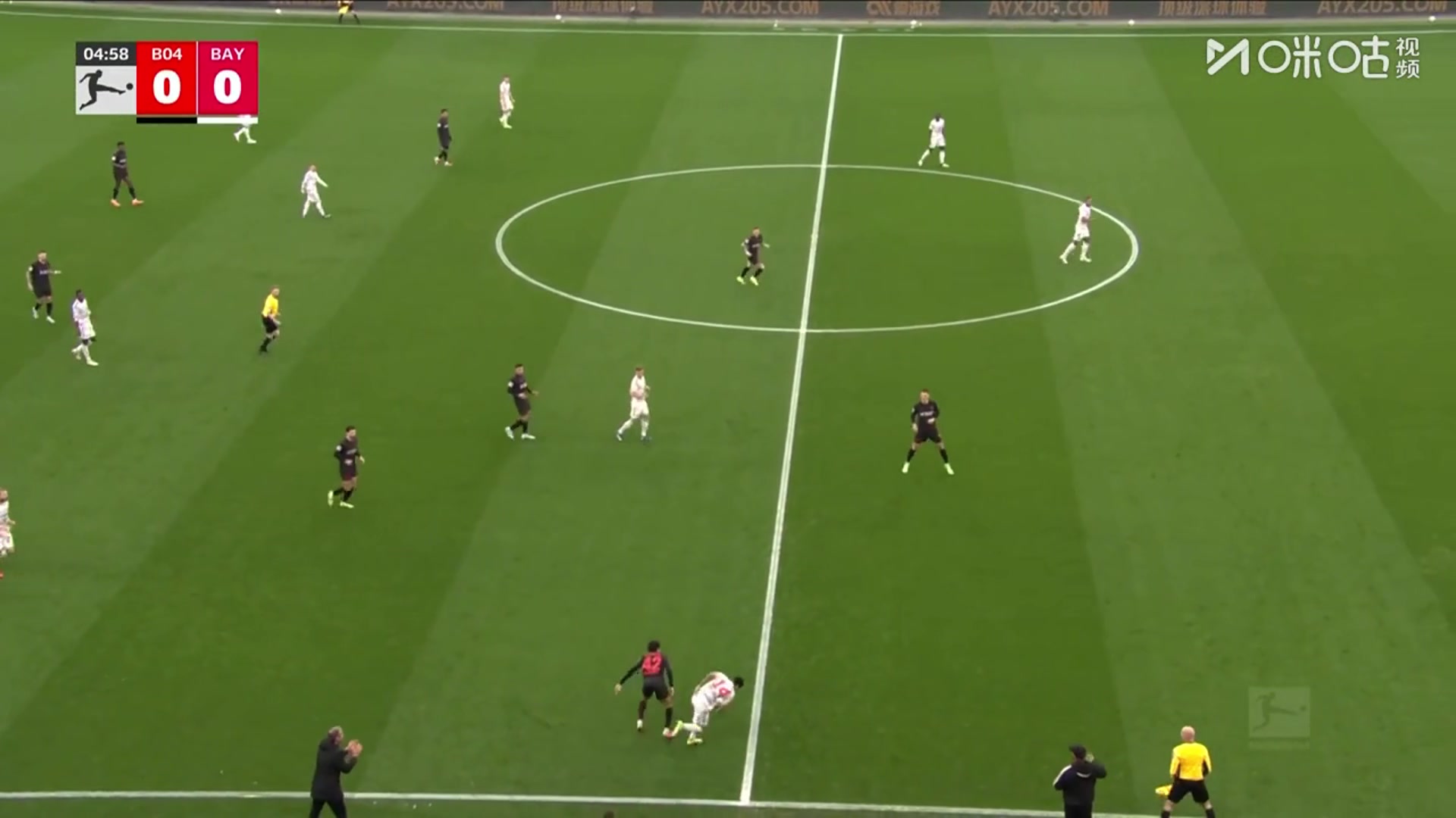 是你先动的手？迪亚斯带球被断&加西亚推射破门 拜仁0-1落后药厂