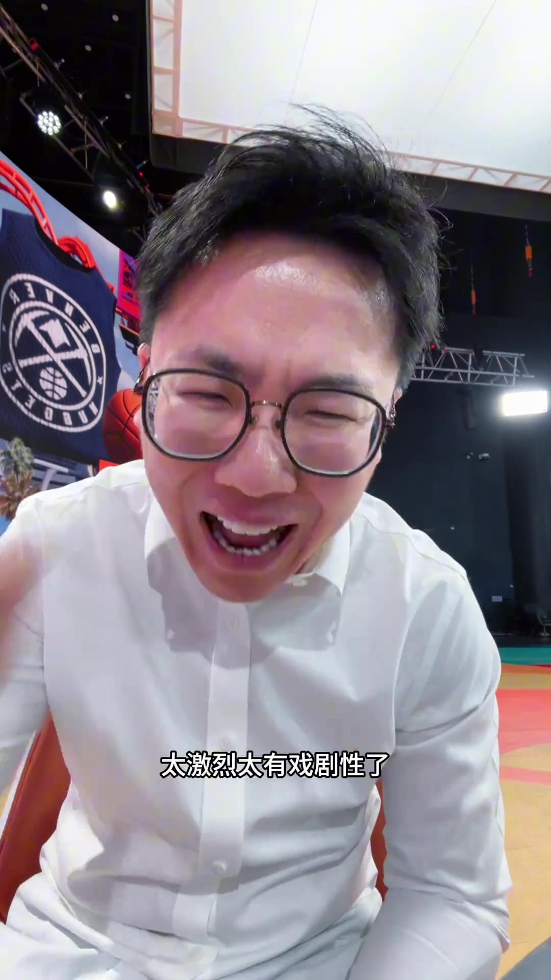 【集锦】解说孔祥宇点评：湖人v掘金太有戏剧性！就应该看这种篮