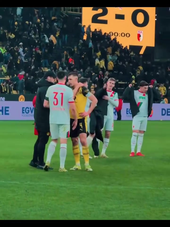 [精选视频推荐]重要时刻！施洛特贝克兄弟：场上各方队长，场下