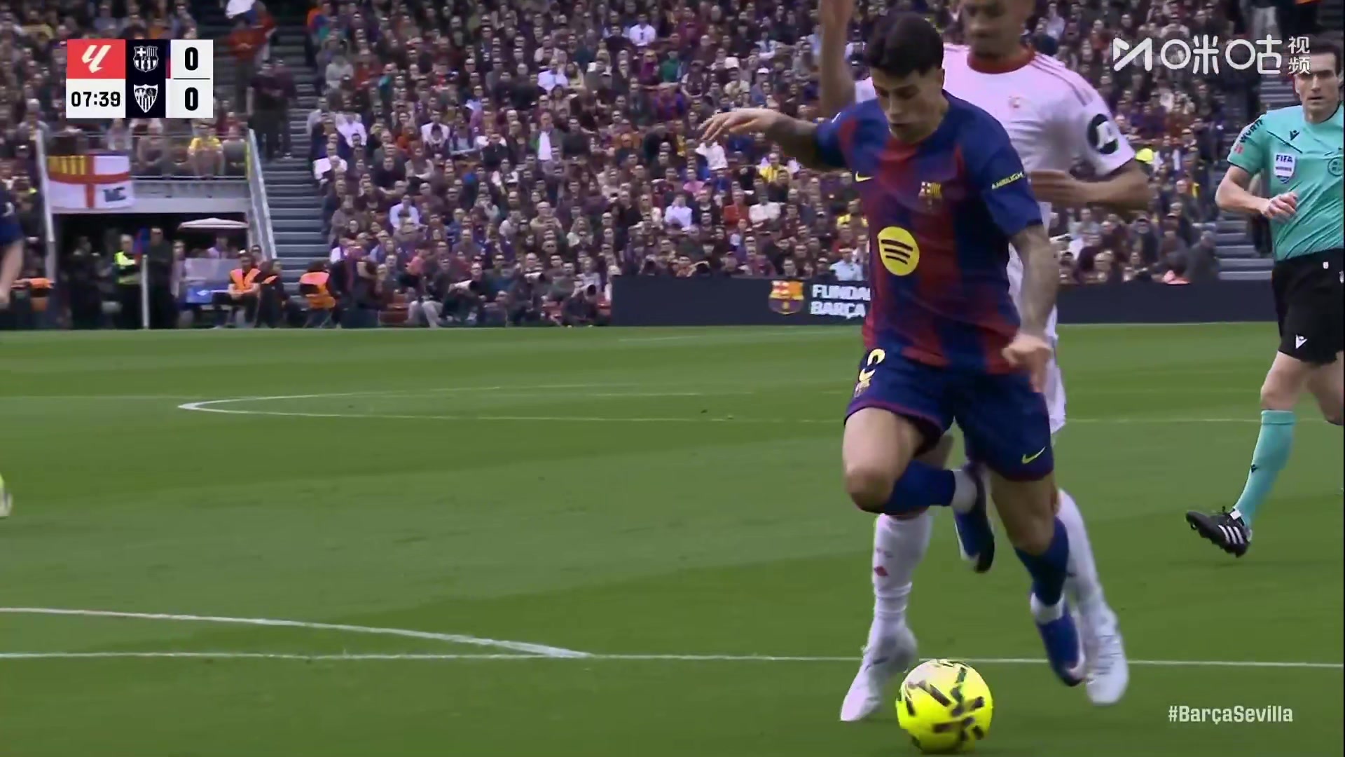 巴萨领先！坎塞洛禁区突破造点，拉菲尼亚勺子点球破门