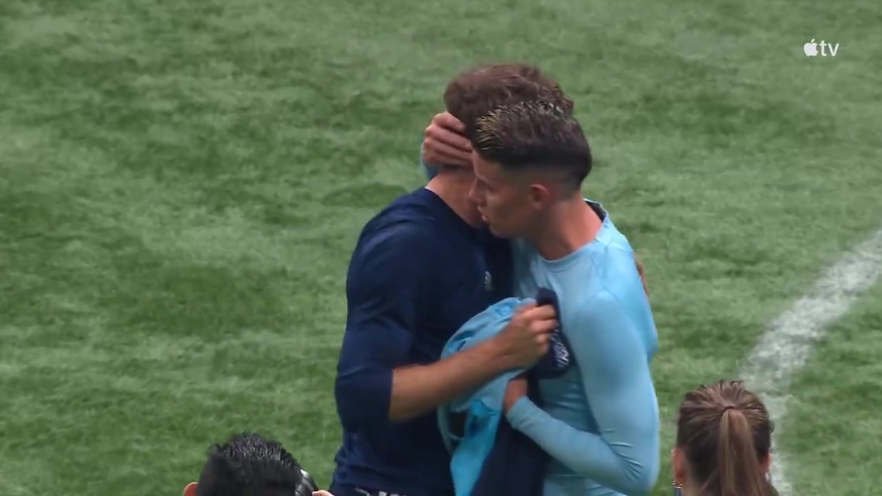 [视频/集锦]穆勒和J罗互换球衣！昔日拜仁队友大联盟重逢，二