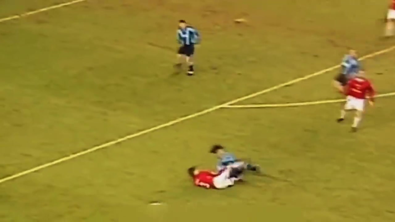 [赛场新说]高效丝滑，当机立断！吉格斯曼联十佳球！