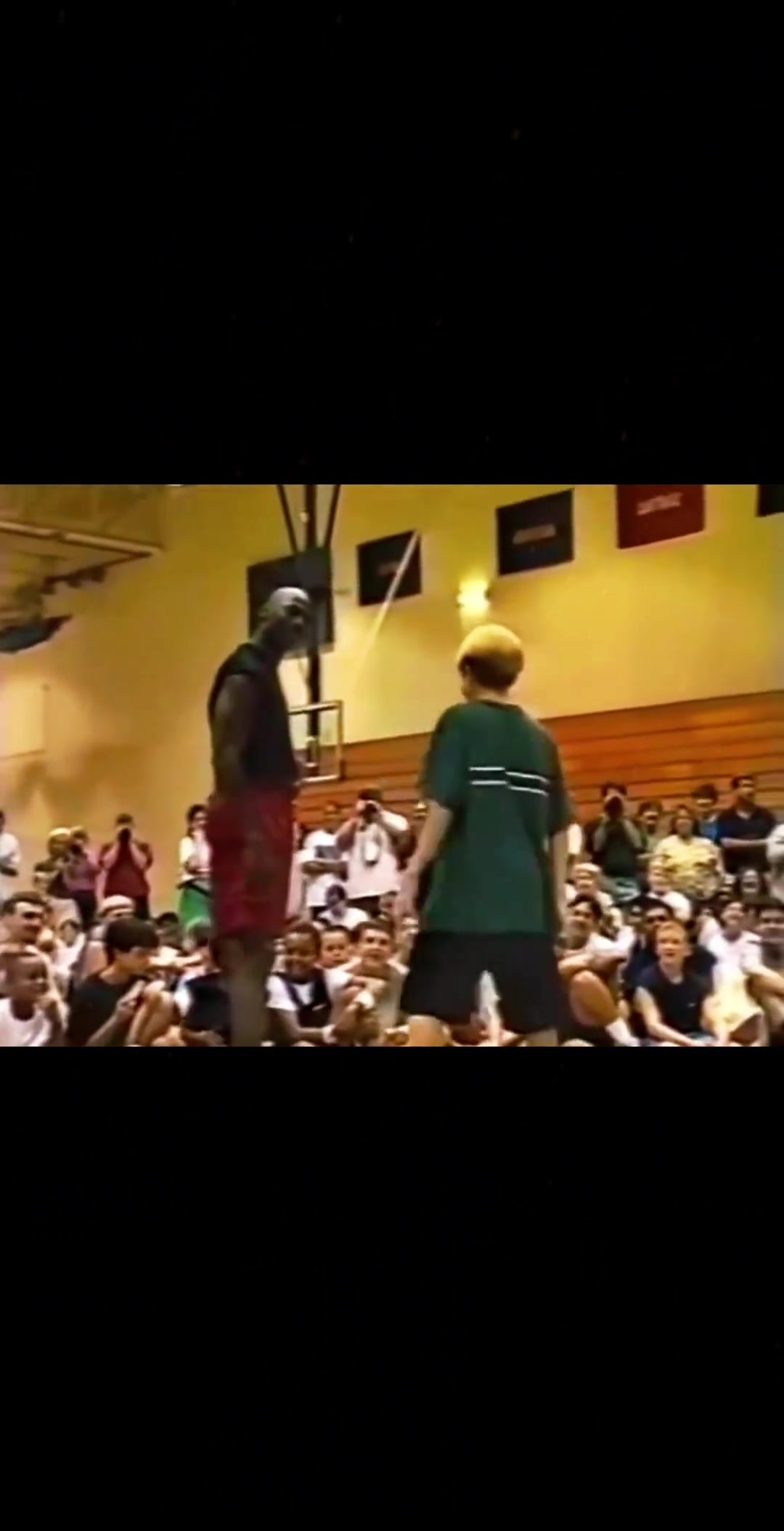 [推荐视频]罕见视频：1997年在训练营单挑小球员的乔丹，小球员的高光时刻！