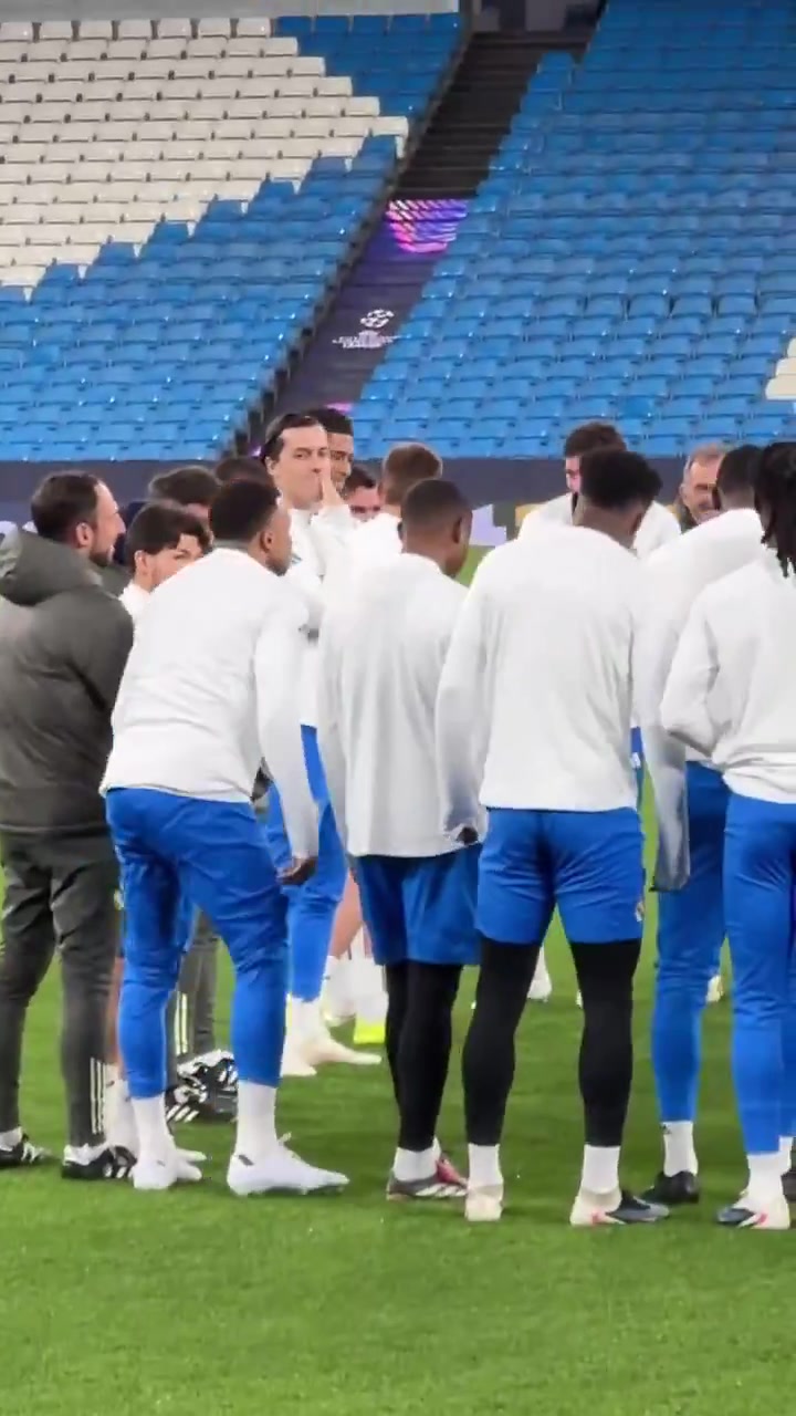 【赛场新说】王者归来姆巴佩伤愈复出，现身⬅️伊蒂哈德参与皇马