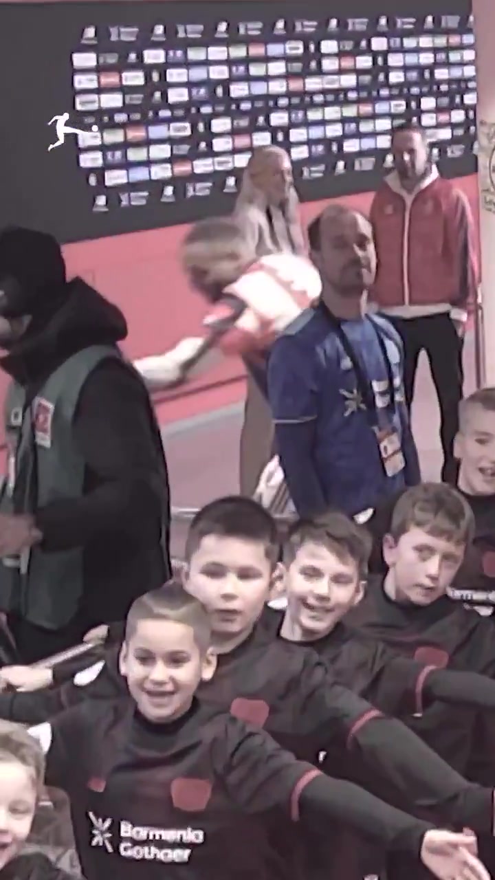 【赛事剪辑】走错门啦！拜仁铁卫塔客战⬇️勒沃库森，下意识走向老东家更衣室