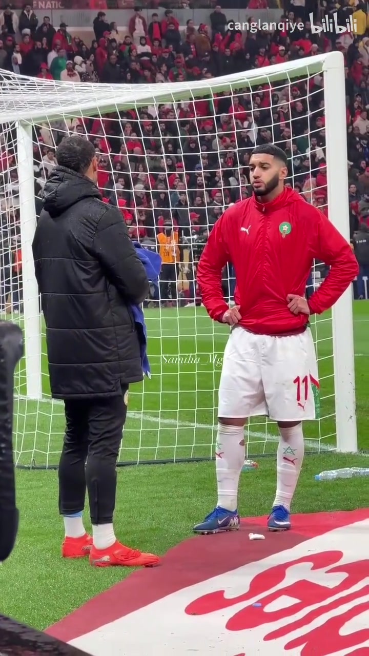 [今日视频]非洲杯名场面：塞内加尔二门为保护毛巾，和摩洛哥球童扭打了起来