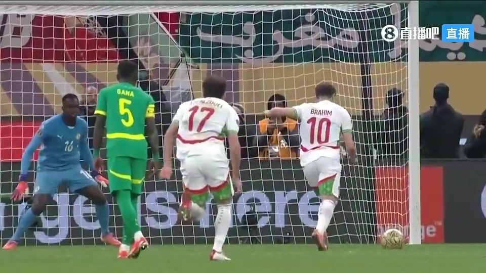 [球迷看点]再看一遍！非洲杯决赛迪亚斯点球罚进就夺冠，可惜勺
