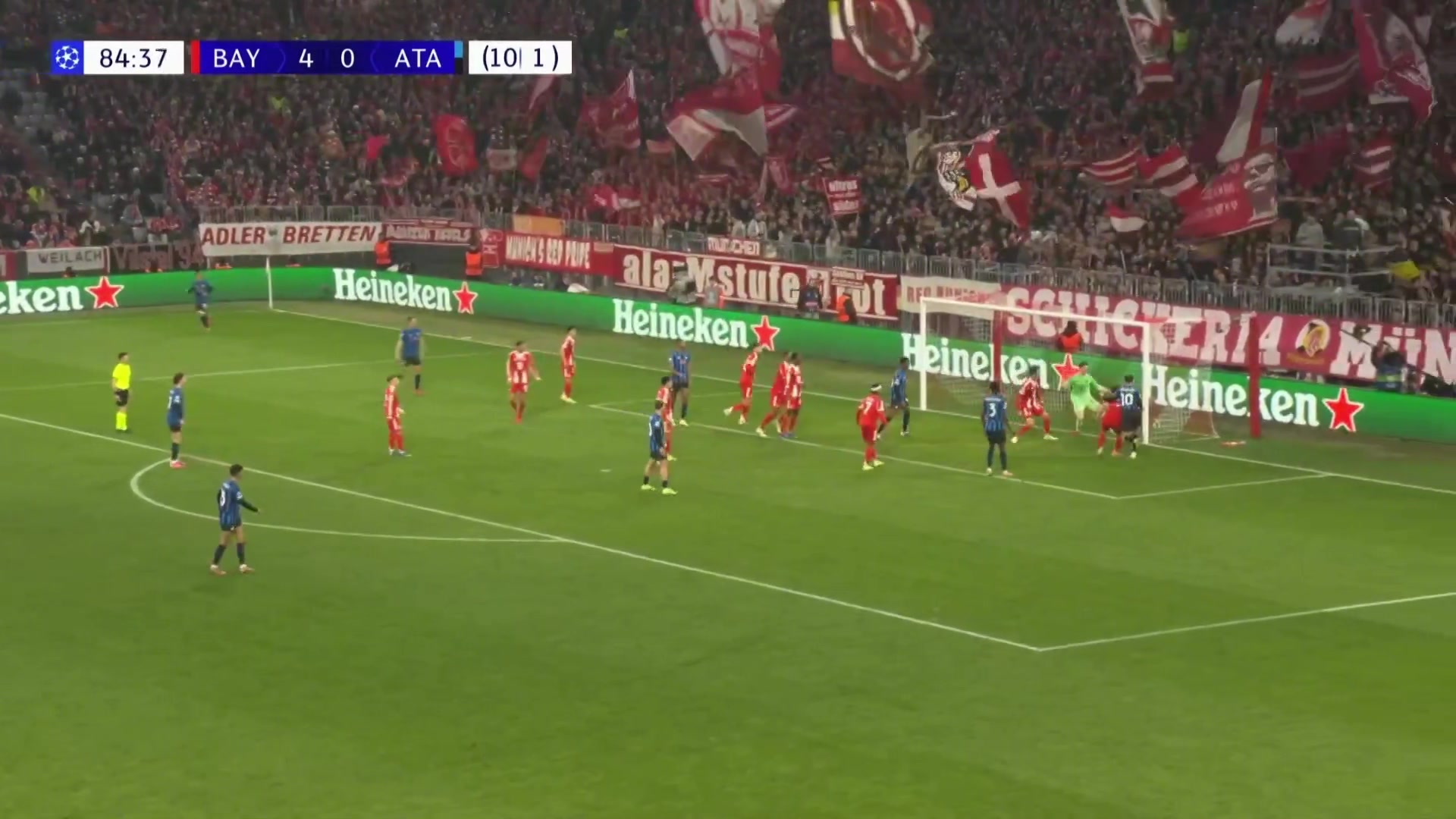 扳回一城！萨马尔季奇后点头球破门，亚特兰大总比分2-10拜仁