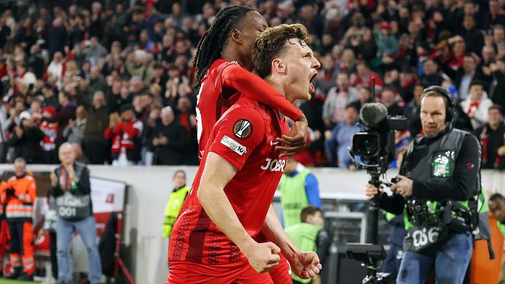 欧联杯-金特尔破门铃木唯人传射 弗赖堡总比分5-2亨克