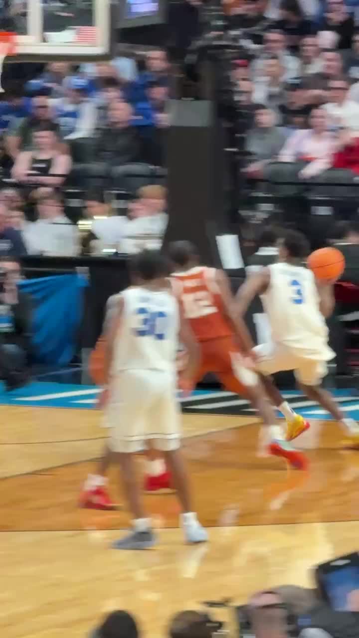 [比赛故事]炸裂天赋啊状元大热迪班萨底线大幅度拉杆背扣！！