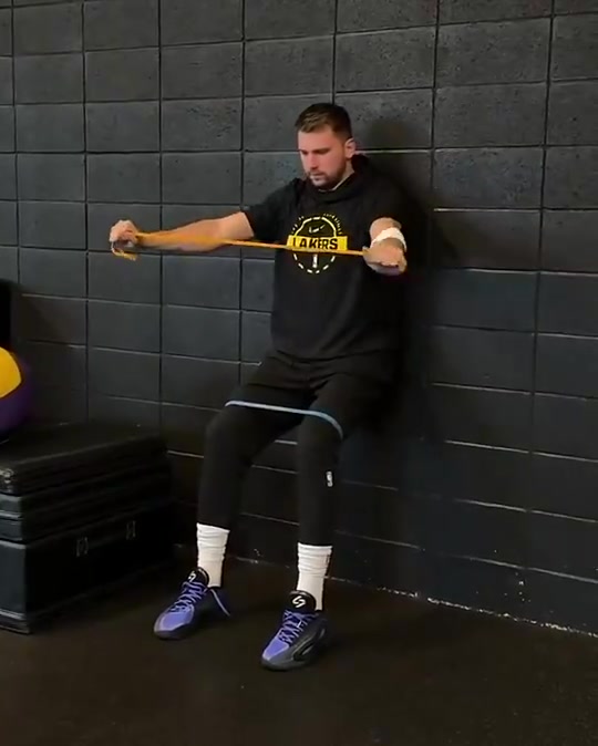 【推荐】难怪那么多神仙球东契奇日常竟然是这样训练的！