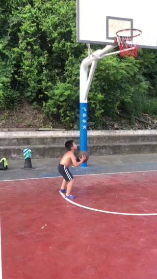 本来以为很励志的，没想到……